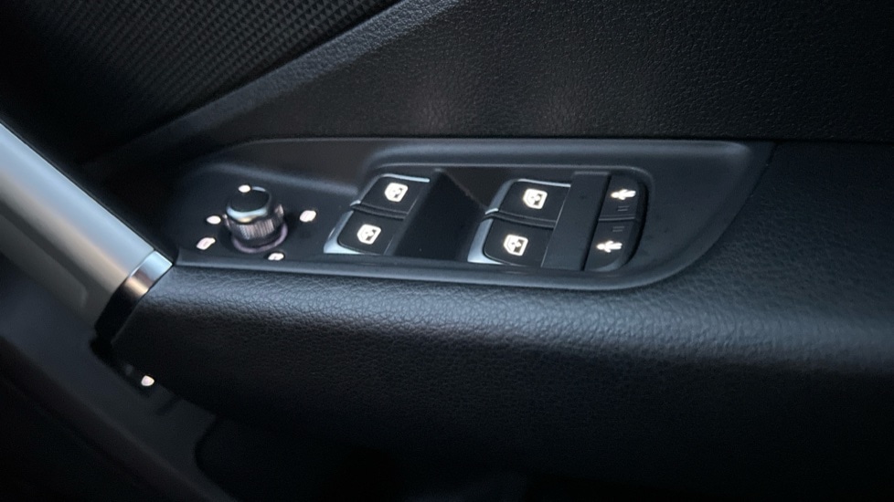 Used Audi Q2 2023 for sale - 76834973: Photo 28