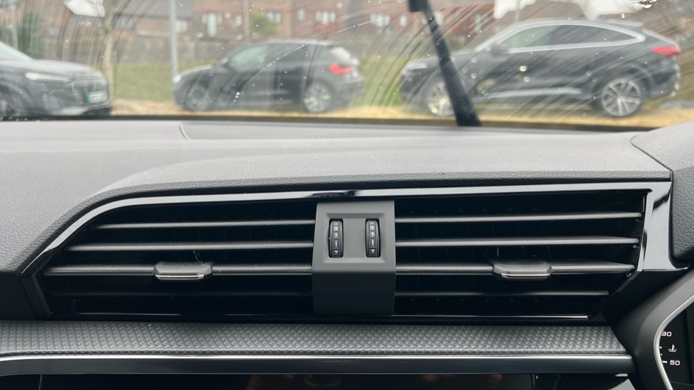 Used Audi Q3 2025 for sale - 76780240: Photo 16