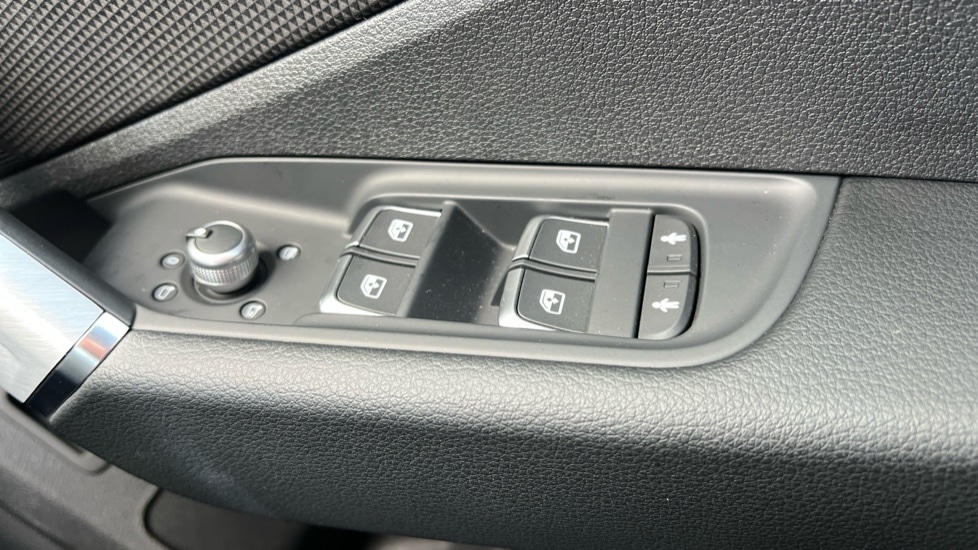 Used Audi Q2 2025 for sale - 76704395: Photo 28