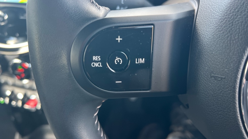 Used MINI Cooper 2021 for sale - 76393634: Photo 23