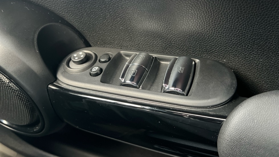 Used MINI Cooper 2021 for sale - 76393634: Photo 30