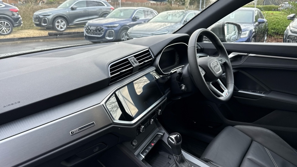 Used Audi Q3 2025 for sale - 76874988: Photo 2