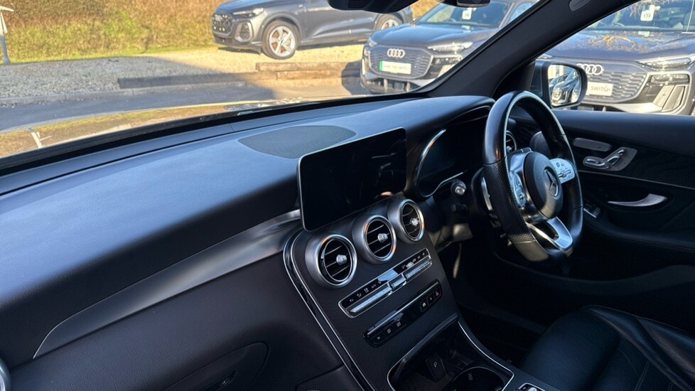 Used Mercedes-Benz GLC 2019 for sale - 77082634: Photo 10