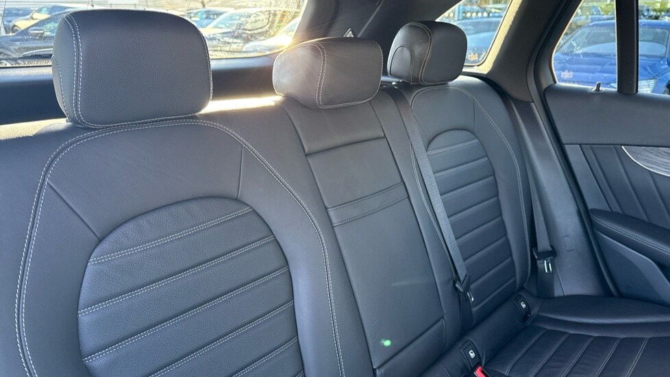 Used Mercedes-Benz GLC 2019 for sale - 77082634: Photo 14