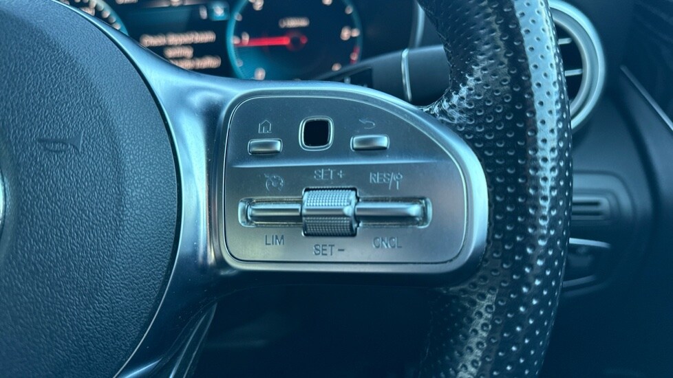 Used Mercedes-Benz GLC 2019 for sale - 77082634: Photo 23