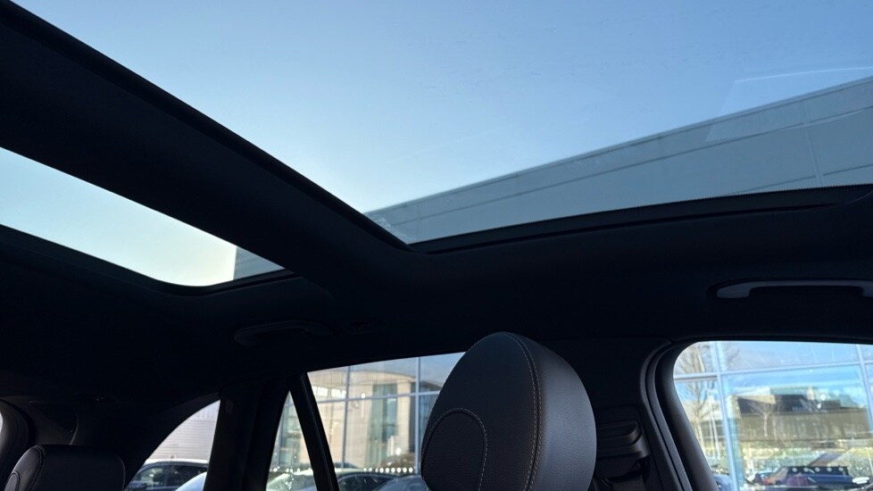 Used Mercedes-Benz GLC 2019 for sale - 77082634: Photo 31