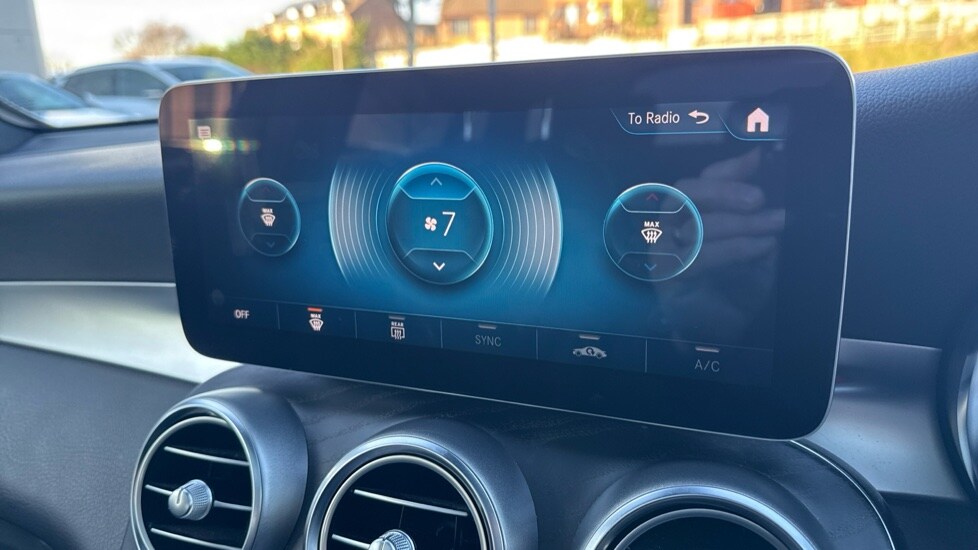 Used Mercedes-Benz GLC 2019 for sale - 77082634: Photo 33