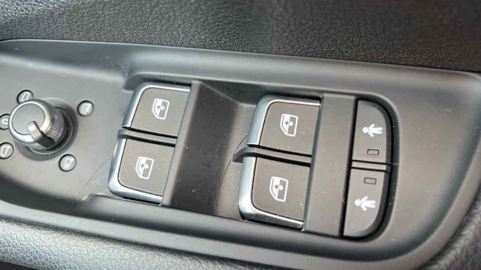Used Audi Q2 2023 for sale - 76015145: Photo 74