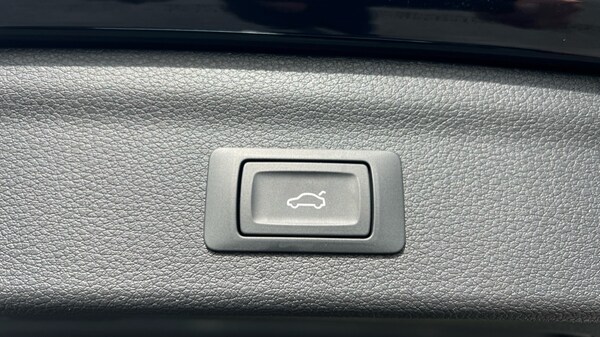 Used Audi Q3 2023 for sale - 76140397: Photo 60