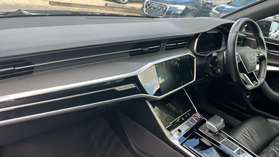 Used Audi RS7 2022 for sale - 76025360: Photo 2