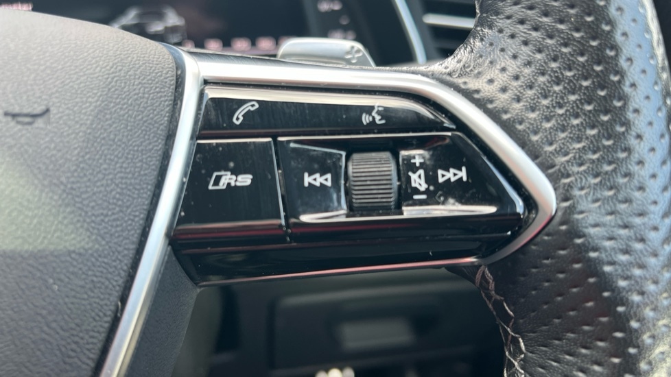 Used Audi RS7 2022 for sale - 76025360: Photo 23