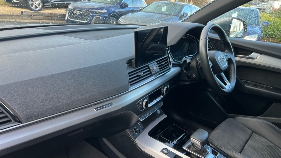 Used Audi Q5 2023 for sale - 76738046: Photo 2