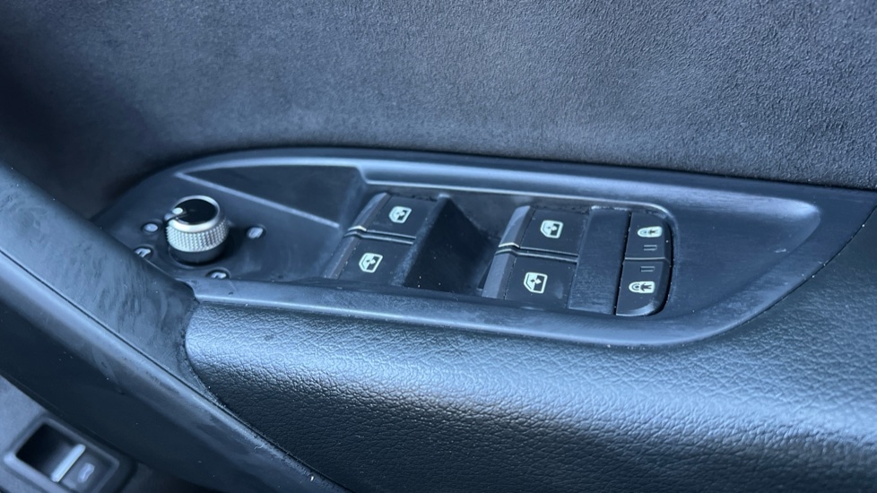 Used Audi Q5 2023 for sale - 76738046: Photo 28