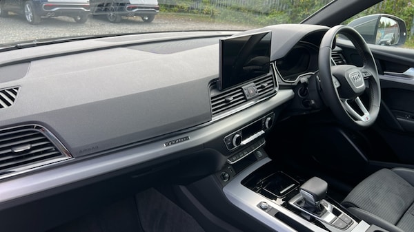 Used Audi Q5 2023 for sale - 76203607: Photo 2