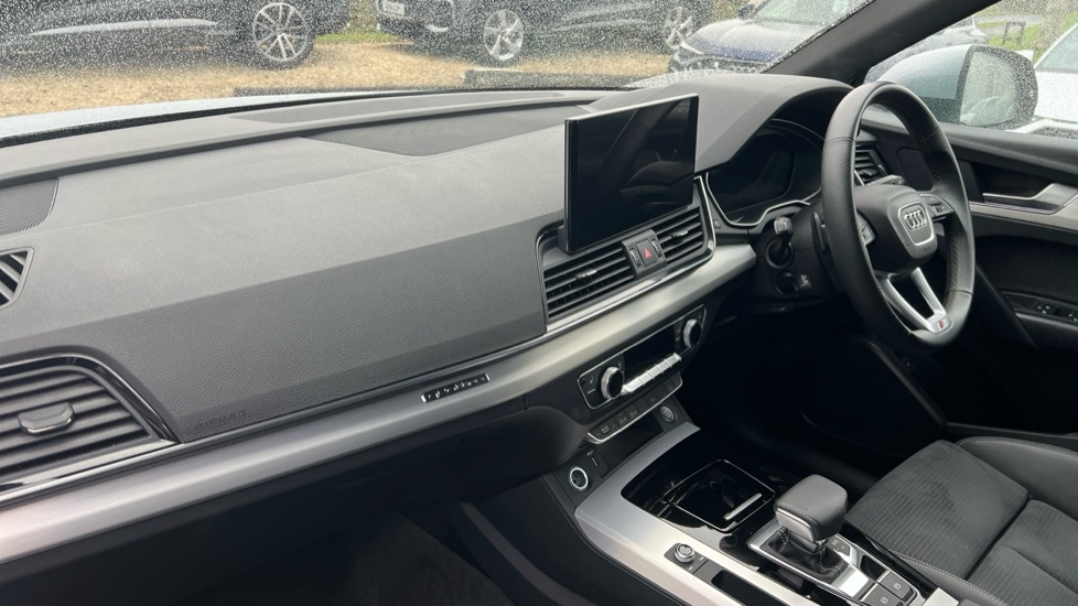 Used Audi Q5 2024 for sale - 76332206: Photo 2