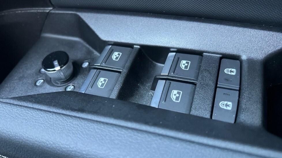 Used Audi Q4 e-tron 2025 for sale - 76428228: Photo 58