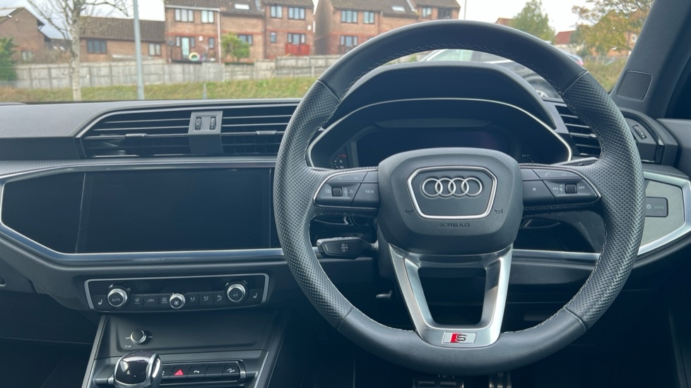 Used Audi Q3 2025 for sale - 76563631: Photo 12