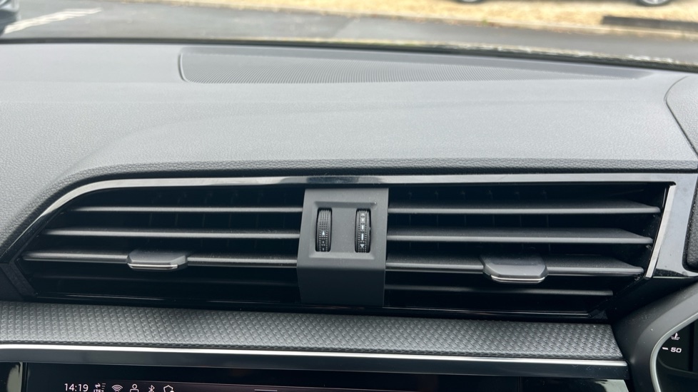 Used Audi Q3 2025 for sale - 76563631: Photo 16