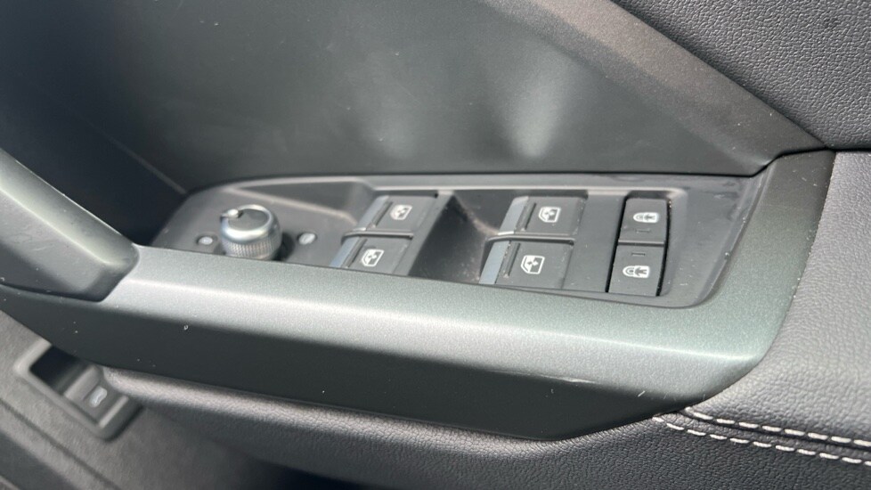 Used Audi Q3 2025 for sale - 76563631: Photo 28