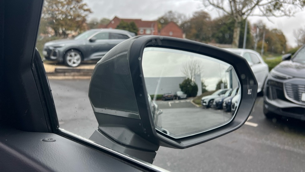 Used Audi Q3 2025 for sale - 76563631: Photo 32