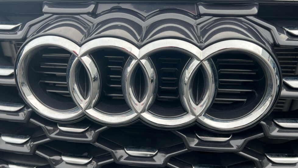 Used Audi Q3 2025 for sale - 76563631: Photo 44