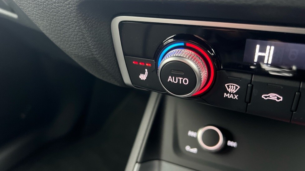 Used Audi Q3 2025 for sale - 76563631: Photo 73