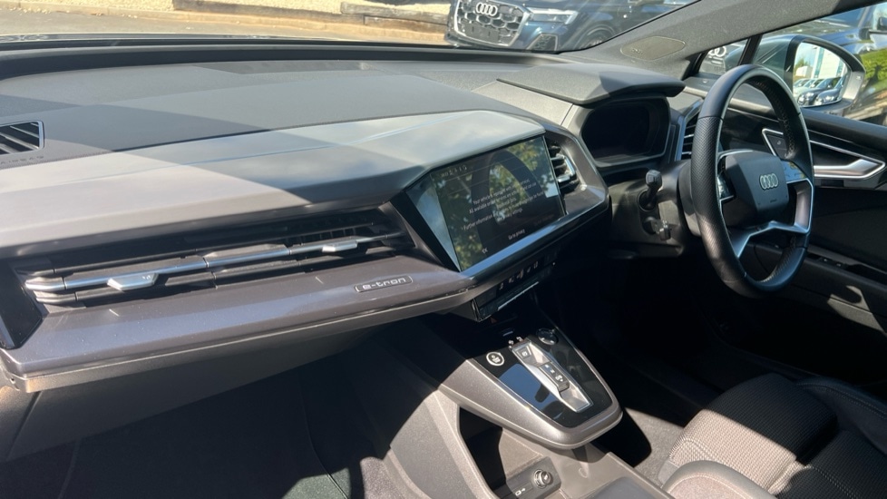 Used Audi Q4 e-tron 2022 for sale - 76523643: Photo 2