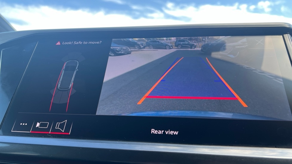 Used Audi Q4 e-tron 2022 for sale - 76523643: Photo 36