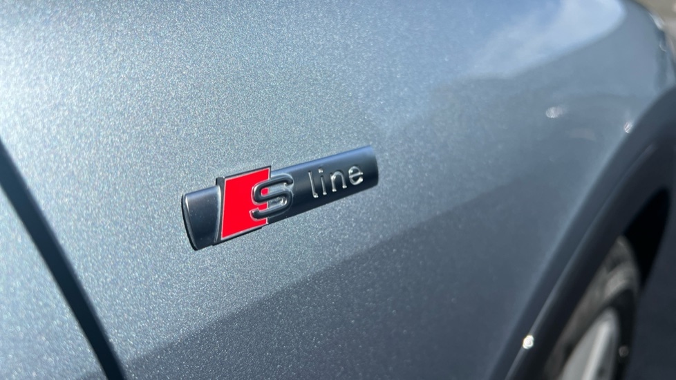 Used Audi Q4 e-tron 2022 for sale - 76523643: Photo 52