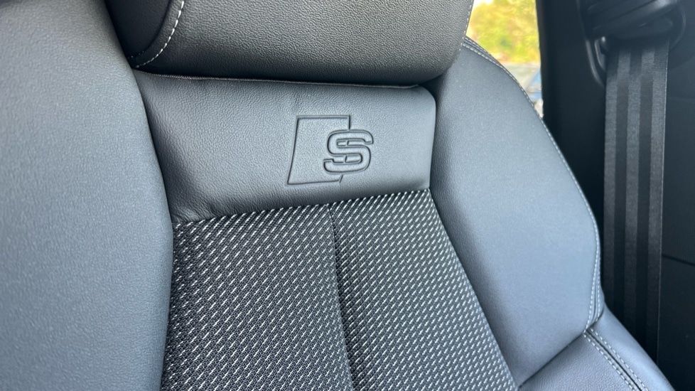 Used Audi Q4 e-tron 2022 for sale - 76523643: Photo 70