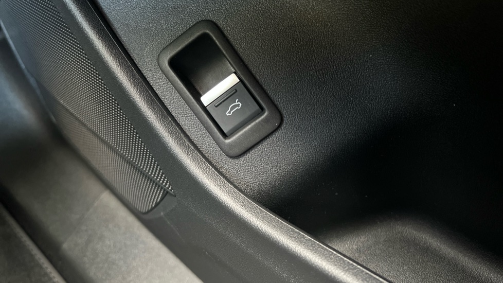 Used Audi Q4 e-tron 2022 for sale - 76523643: Photo 72