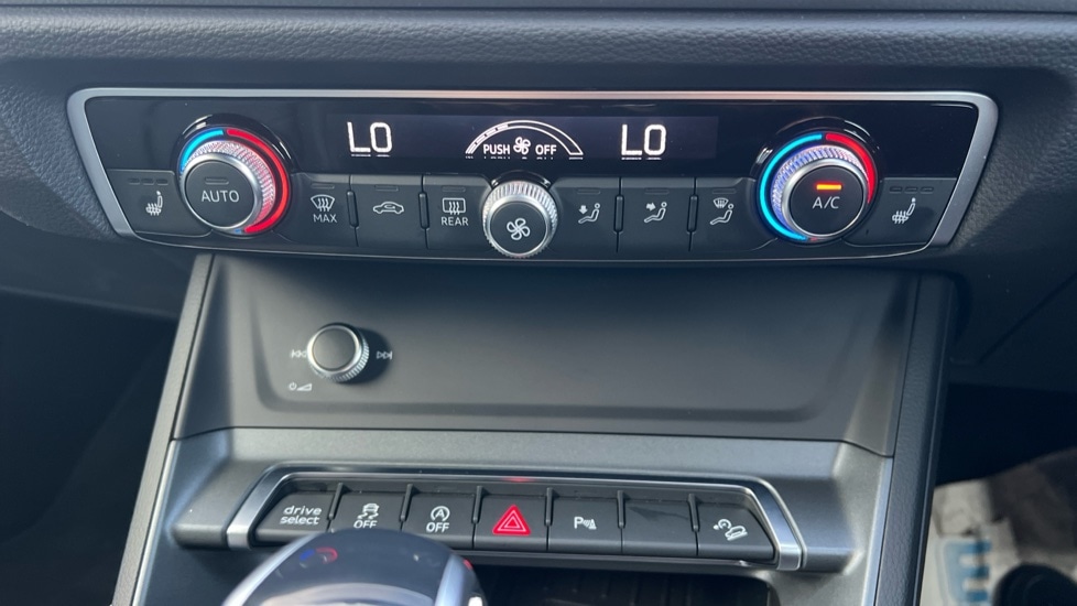 Used Audi Q3 2025 for sale - 76563617: Photo 35