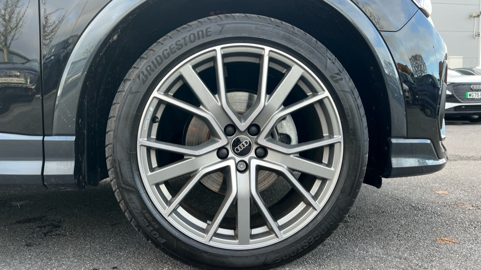 Used Audi Q3 2025 for sale - 76563617: Photo 5