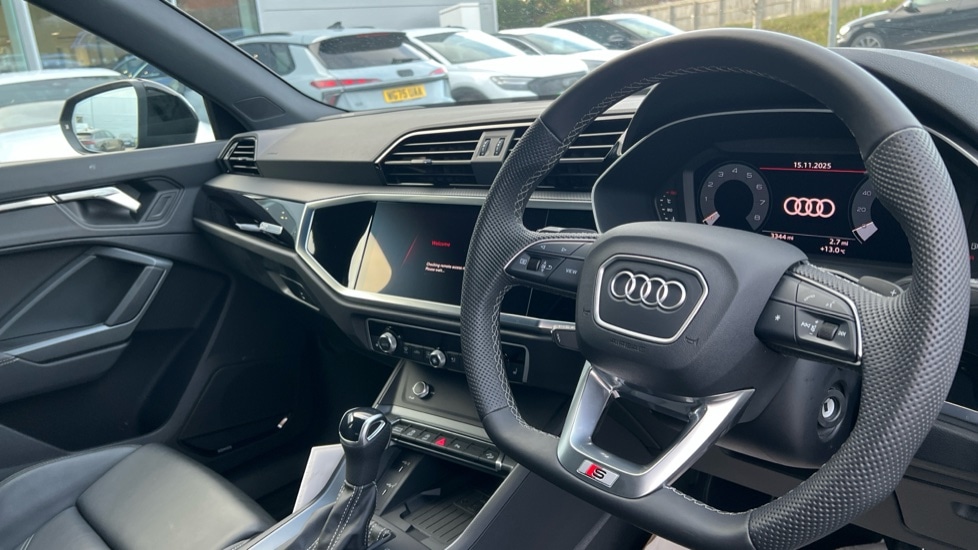 Used Audi Q3 2025 for sale - 76563617: Photo 6