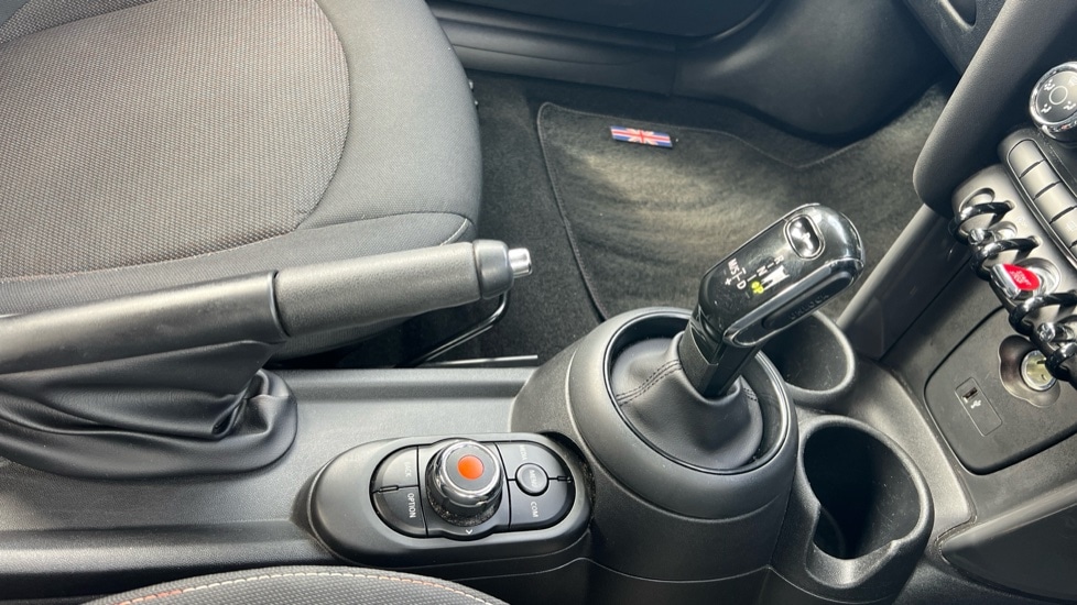 Used MINI Hatch 2021 for sale - 76140307: Photo 28