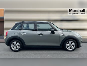 Used MINI Hatch 2021 for sale - 76140307: Photo 2