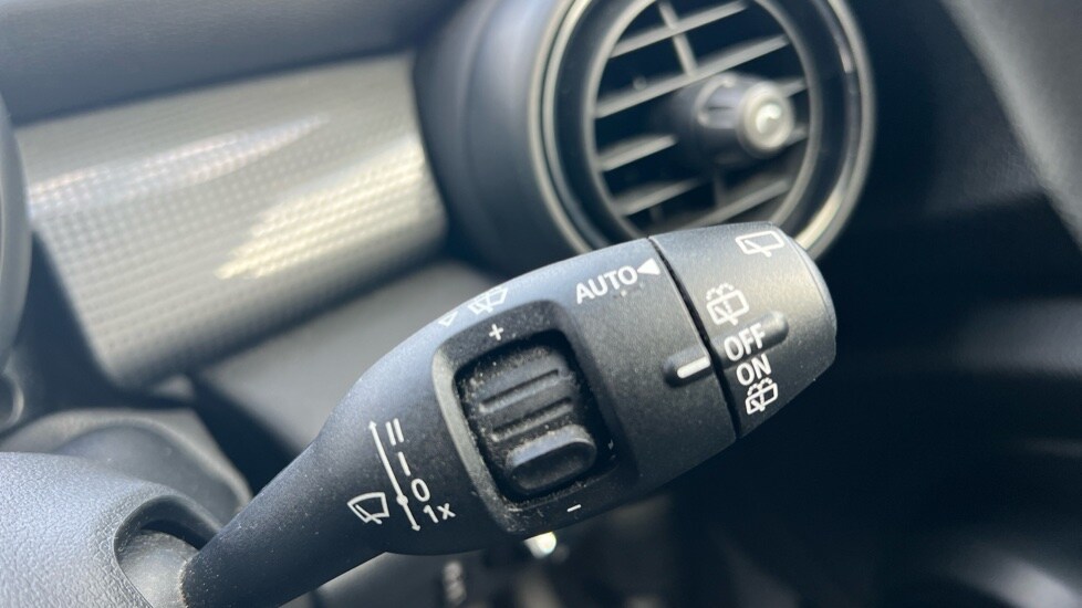 Used MINI Hatch 2021 for sale - 76140307: Photo 43