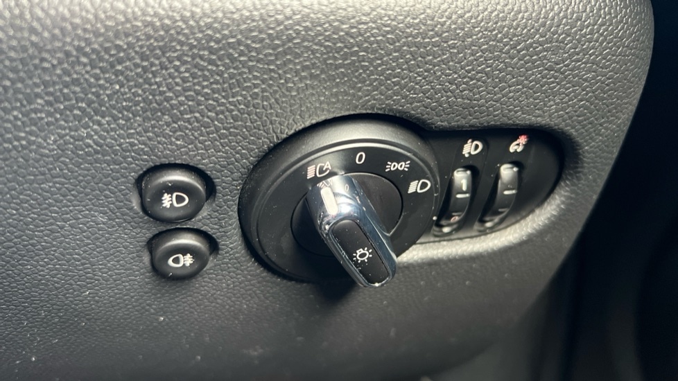 Used MINI Hatch 2021 for sale - 76140307: Photo 44