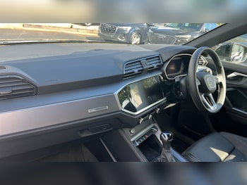 Used Audi Q3 2024 for sale - 76442058: Photo