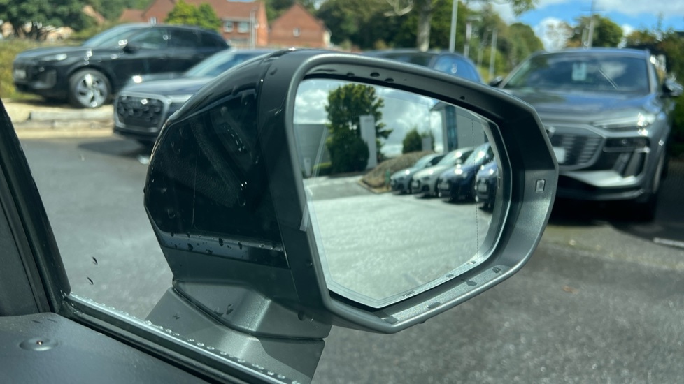 Used Audi Q3 2024 for sale - 76442058: Photo 32