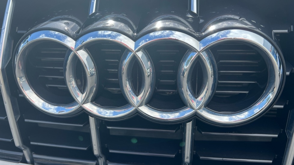 Used Audi Q3 2024 for sale - 76442058: Photo 50