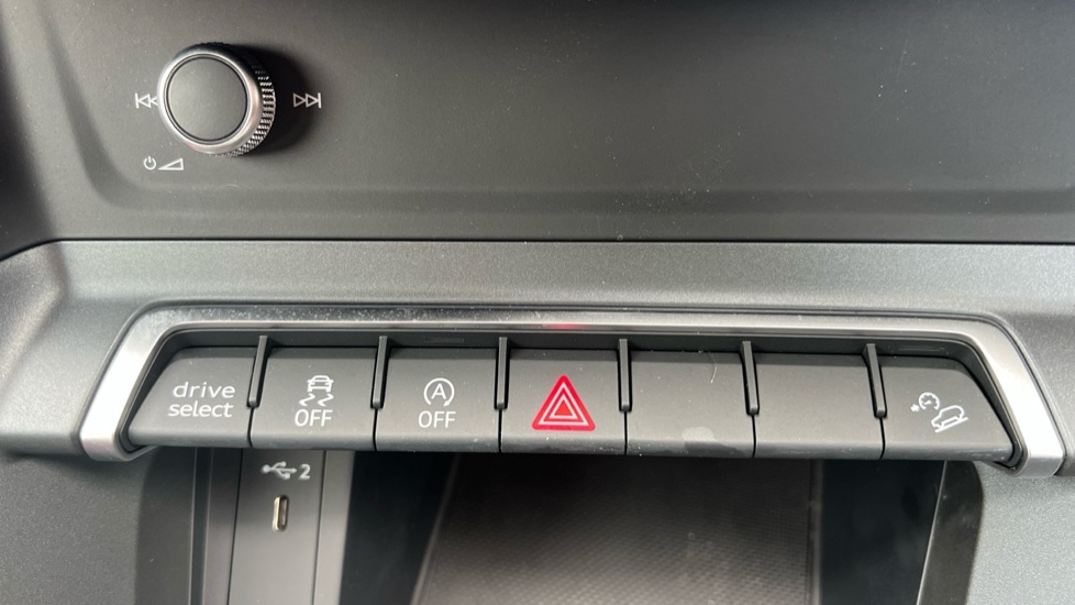 Used Audi Q3 2024 for sale - 76442058: Photo 57