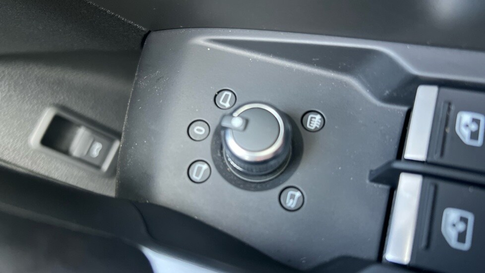 Used Audi Q3 2024 for sale - 76442058: Photo 75