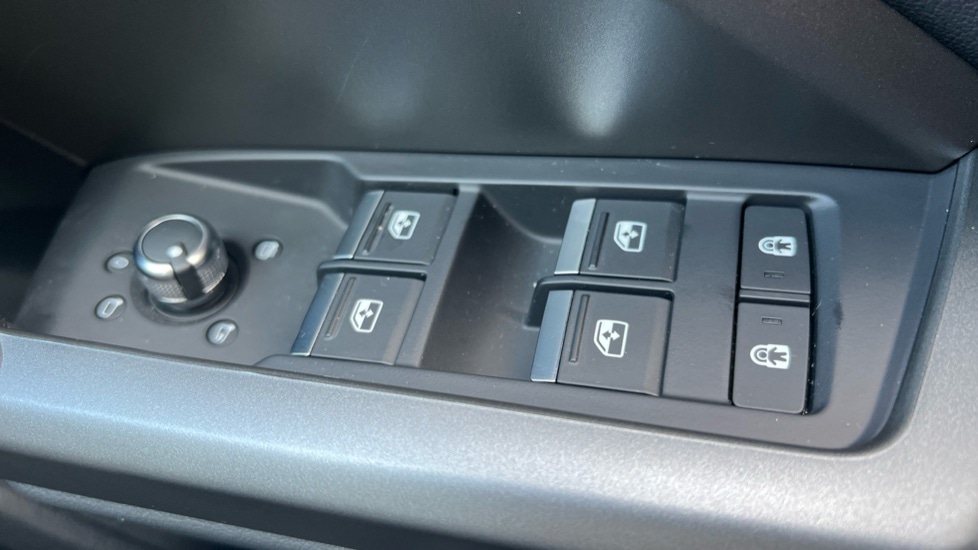 Used Audi Q3 2024 for sale - 76442058: Photo 77