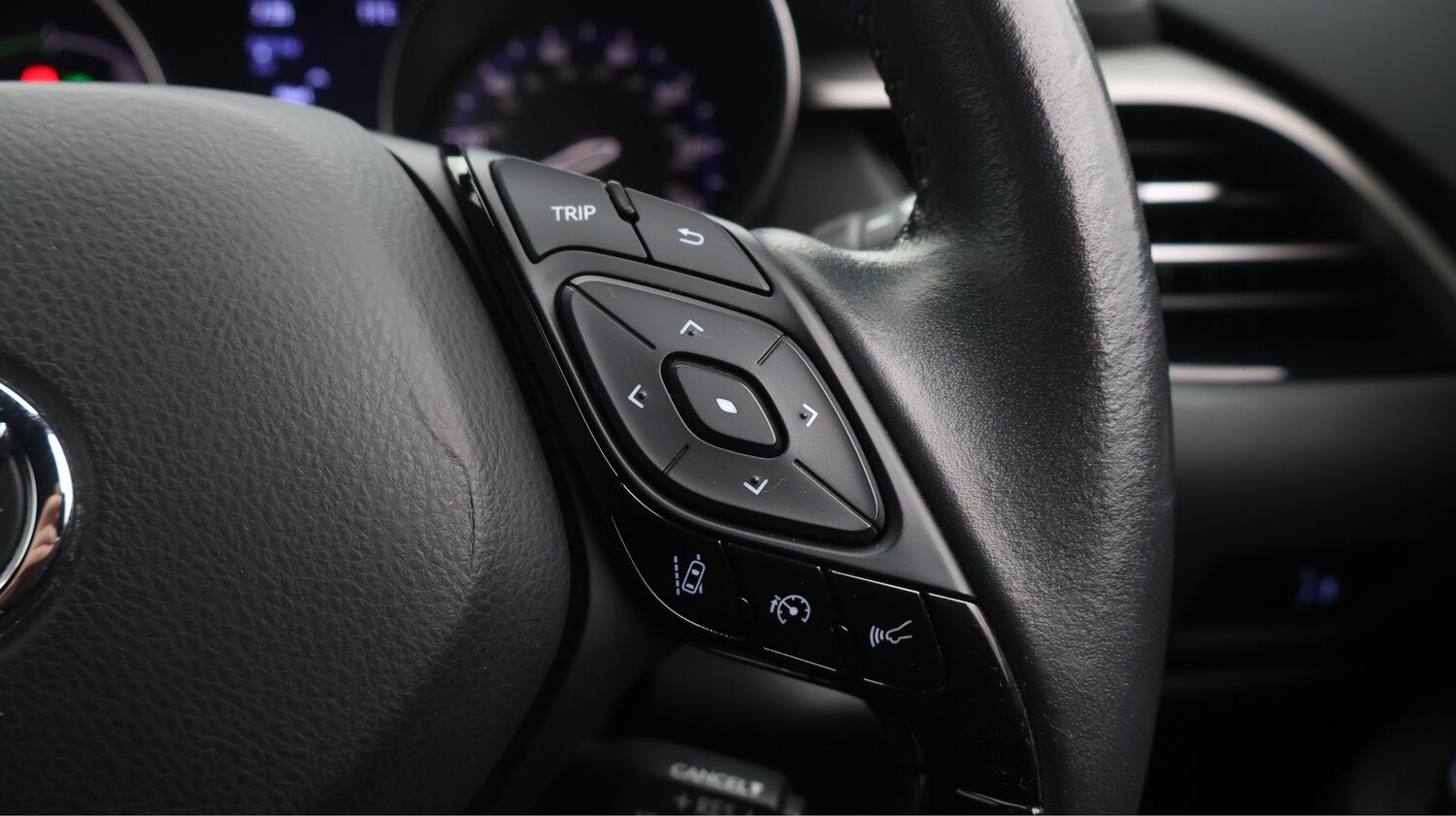 Used Toyota C-HR for sale - 77182149: Photo 21