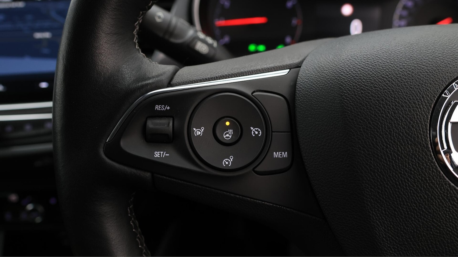 Used Vauxhall Crossland 2023 for sale - 76433364: Photo 24