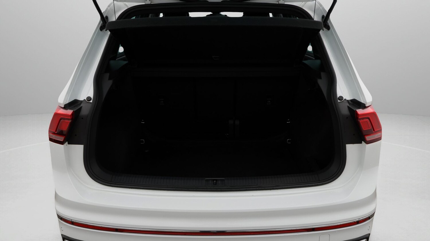 Used Volkswagen Tiguan for sale - 77182077: Photo 17