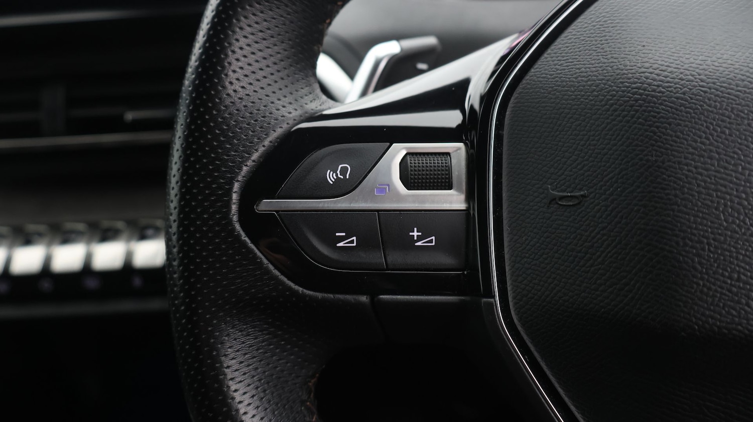 Used Peugeot 3008 2024 for sale - 77618612: Photo 28