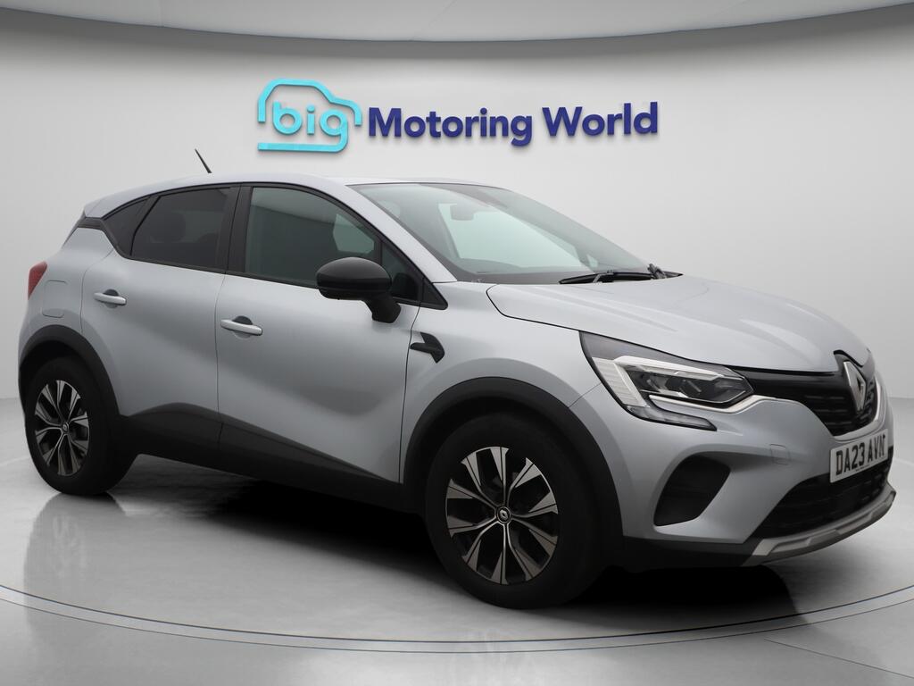 Used Renault Captur 2023 for sale - 75978562: Photo 1