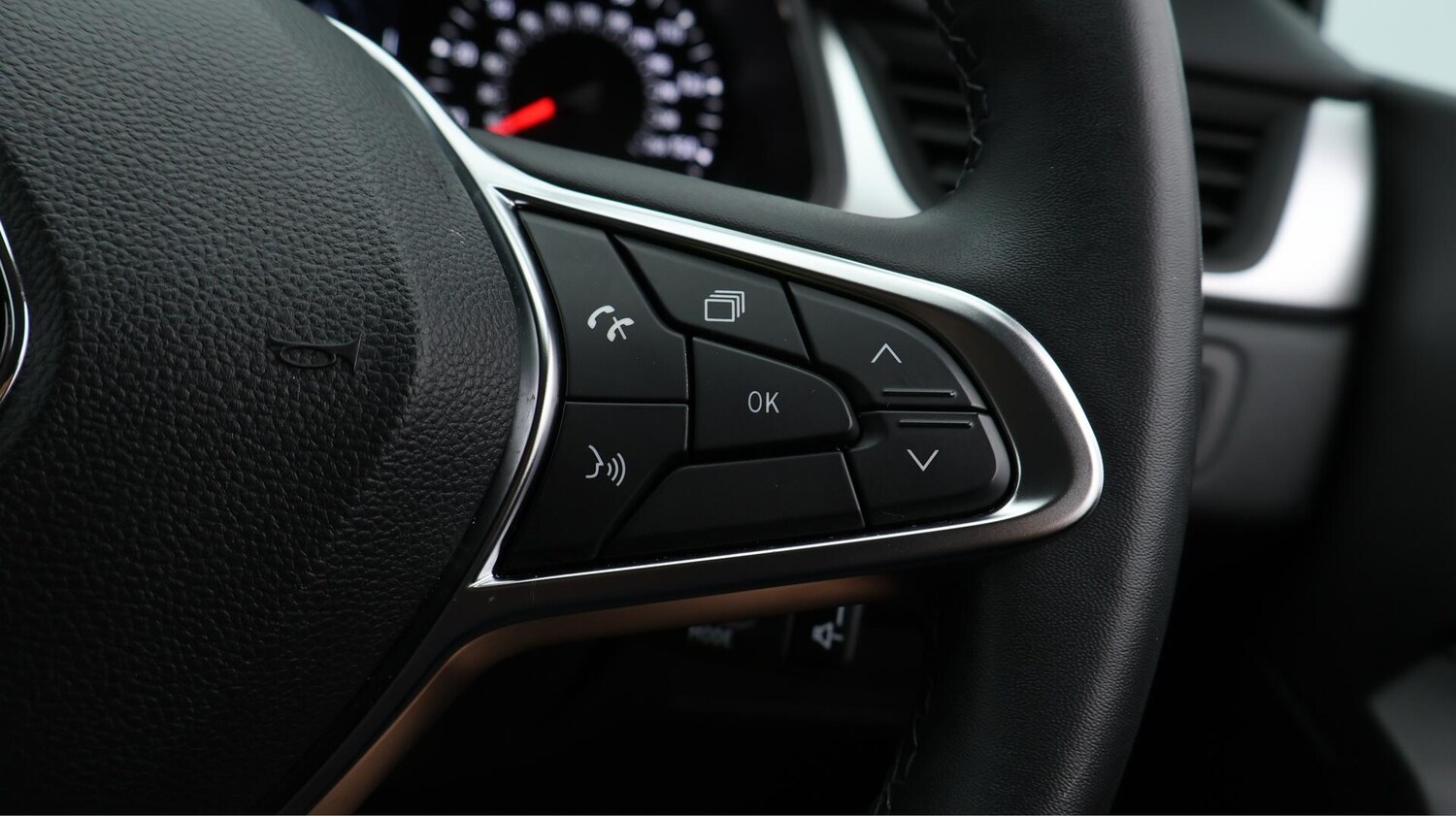 Used Renault Captur 2023 for sale - 75978562: Photo 24
